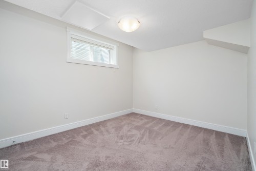 5319 Schonsee Drive, Edmonton, AB 