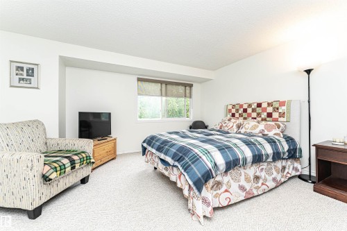 Bedroom - 18 Walden Park, St. Albert, AB 