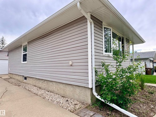 41 Abbey Crescent, St. Albert, AB 