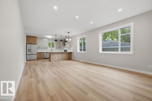 Living room - 6204 150 Avenue, Edmonton, AB 