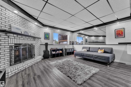 2219 Millbourne Road W, Edmonton, AB 