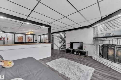 2219 Millbourne Road W, Edmonton, AB 