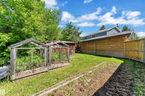 2219 Millbourne Road W, Edmonton, AB 