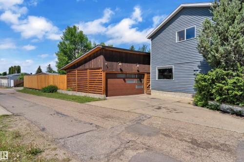 2219 Millbourne Road W, Edmonton, AB 