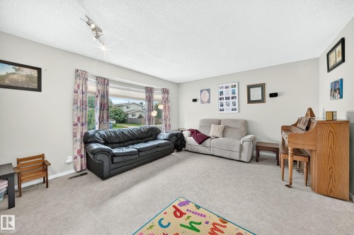 10210 154 Street, Edmonton, AB 
