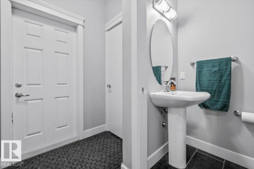13023 207 Street, Edmonton, AB 