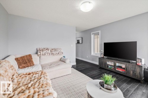 13023 207 Street, Edmonton, AB 