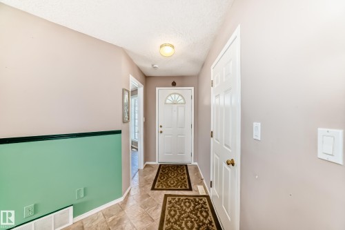 104 Maisonette Village, Leduc, AB 