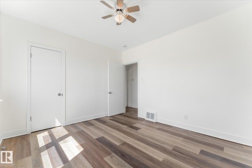 4702 54 A Avenue, Vegreville, AB - Indoor Photo Showing Other Room