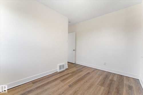 4702 54 A Avenue, Vegreville, AB - Indoor Photo Showing Other Room