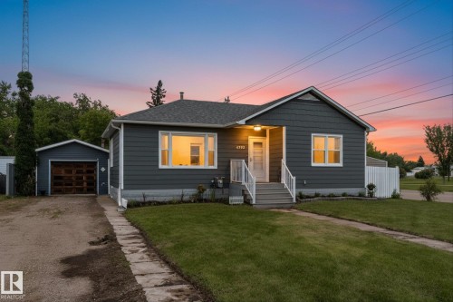 4702 54 A Avenue  Vegreville, AB T9C 1G2