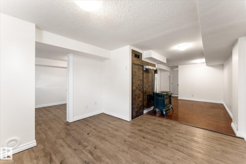 4702 54 A Avenue, Vegreville, AB - Indoor Photo Showing Other Room