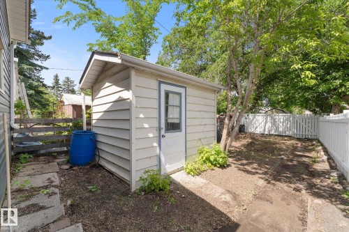 4702 54 A Avenue, Vegreville, AB - Outdoor