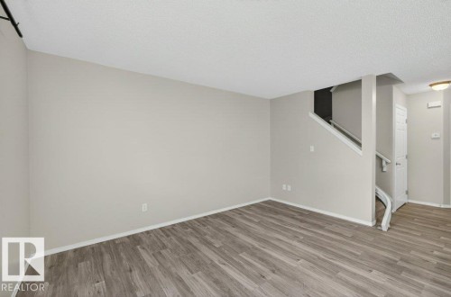 3428 Mckay Lane, Edmonton, AB 