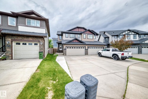 4477 Annett Common, Edmonton, AB 