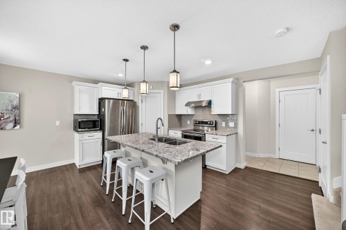 4477 Annett Common, Edmonton, AB 