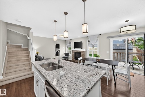 4477 Annett Common, Edmonton, AB 