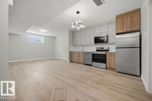 Kitchen - 15004 62 Street, Edmonton, AB 