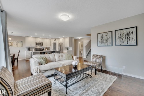 173 Reichert, Beaumont, AB - Indoor Photo Showing Living Room