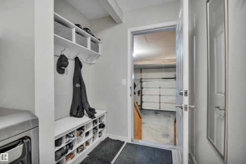 173 Reichert, Beaumont, AB - Indoor