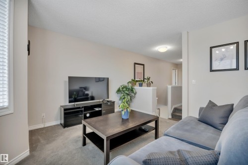 173 Reichert, Beaumont, AB - Indoor Photo Showing Living Room