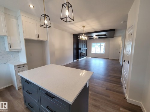 #Mainfloor 9802 107 Morinville AV , Morinville, AB T8R 1E5 5