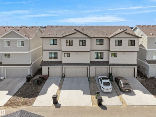 1230 Aster Boulevard, Edmonton, AB 