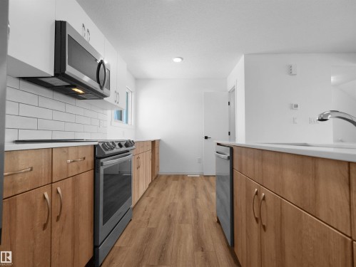 1230 Aster Boulevard, Edmonton, AB 