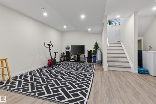 7020 181 Avenue, Edmonton, AB 