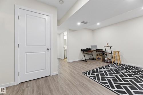 7020 181 Avenue, Edmonton, AB 