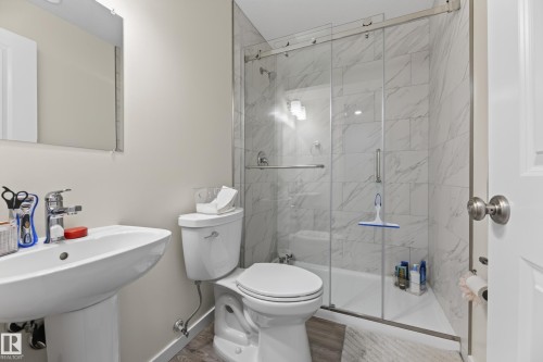 7020 181 Avenue, Edmonton, AB 