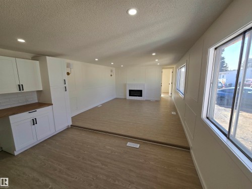 92 305 Calahoo Road, Spruce Grove, AB 
