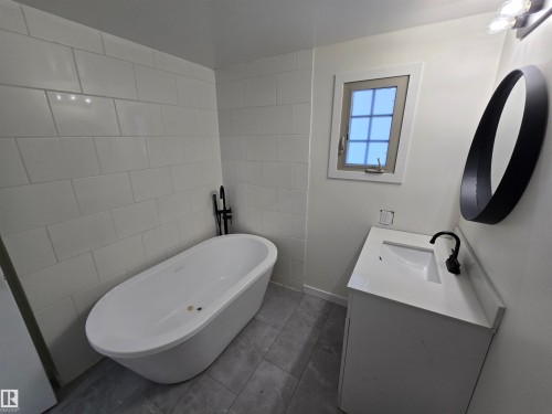 92 305 Calahoo Road, Spruce Grove, AB 