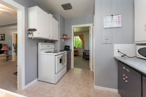 9011 95 Street, Edmonton, AB 