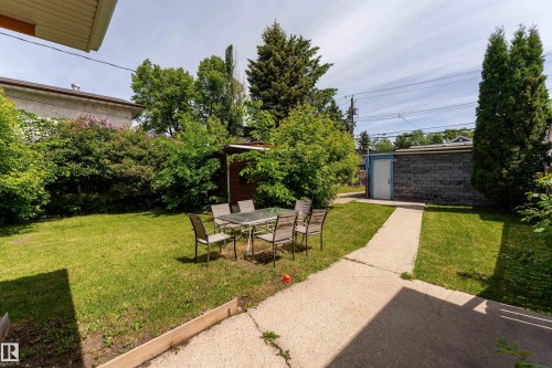 9011 95 Street, Edmonton, AB 
