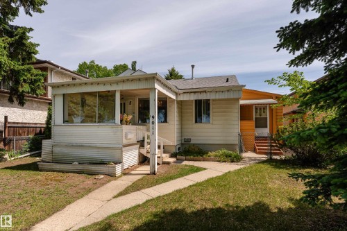 9011 95 Street, Edmonton, AB 