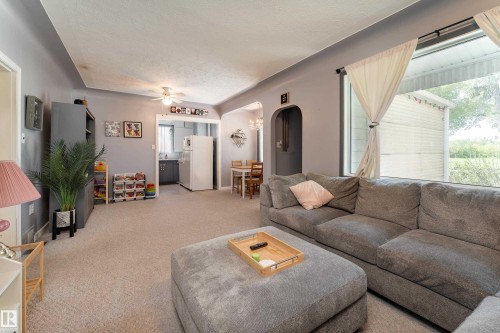 9011 95 Street, Edmonton, AB 