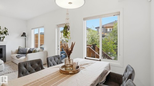 7215 Chivers Place, Edmonton, AB - Indoor Photo Showing Dining Room