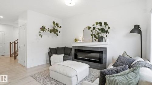 7215 Chivers Place, Edmonton, AB - Indoor Photo Showing Living Room With Fireplace