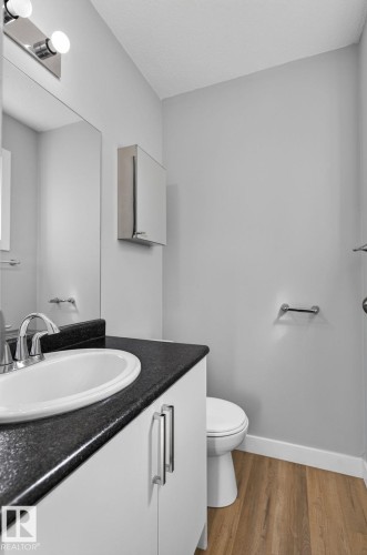 3119 104 Street, Edmonton, AB 