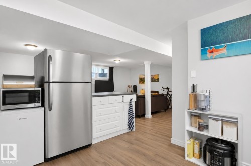 3119 104 Street, Edmonton, AB 