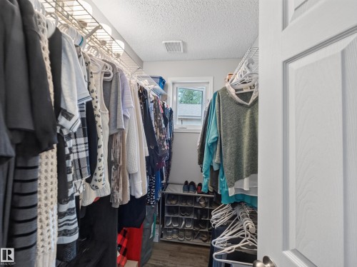 27 Fairway Green, Stony Plain, AB 