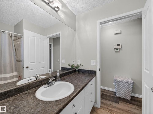 27 Fairway Green, Stony Plain, AB 