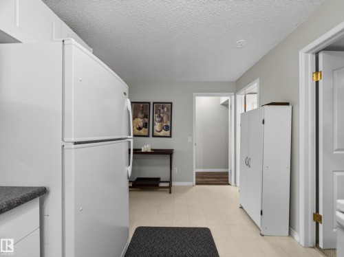 27 Fairway Green, Stony Plain, AB 