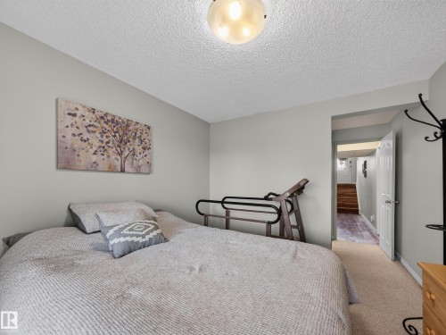 27 Fairway Green, Stony Plain, AB 