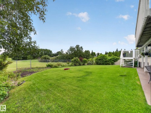 27 Fairway Green, Stony Plain, AB 