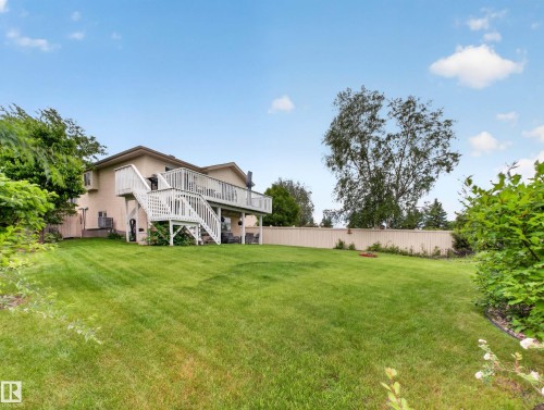 27 Fairway Green, Stony Plain, AB 