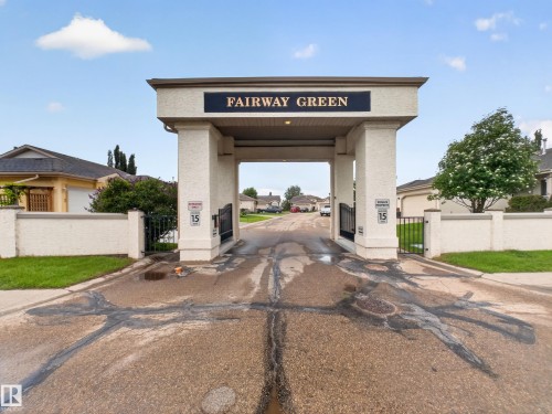 27 Fairway Green, Stony Plain, AB 