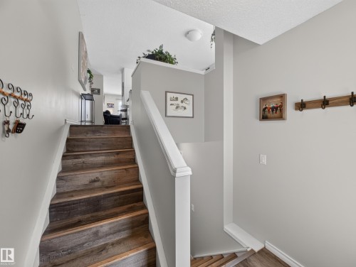 27 Fairway Green, Stony Plain, AB 