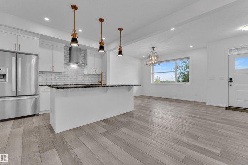 Kitchen - 144 Sunwapta Way, Edmonton, AB 